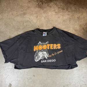 Vintage 90s cropped Hooters San Diego black cotton t-shirt Men's Size XXL